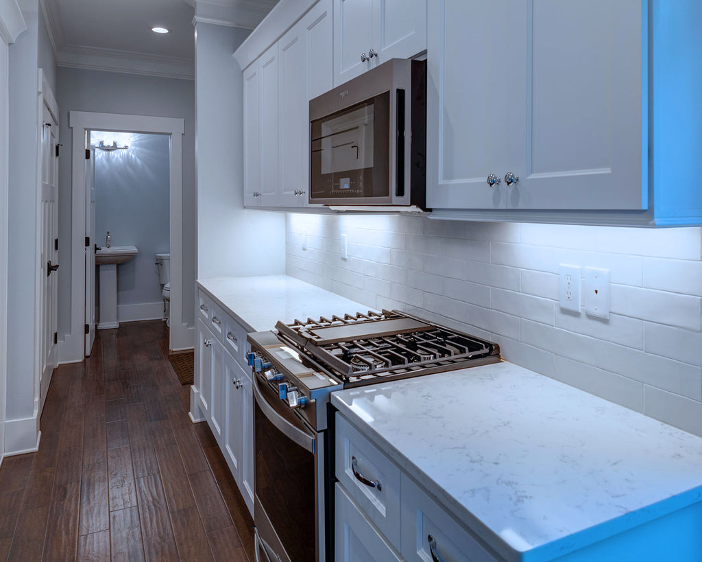 craftsman home plan with garage